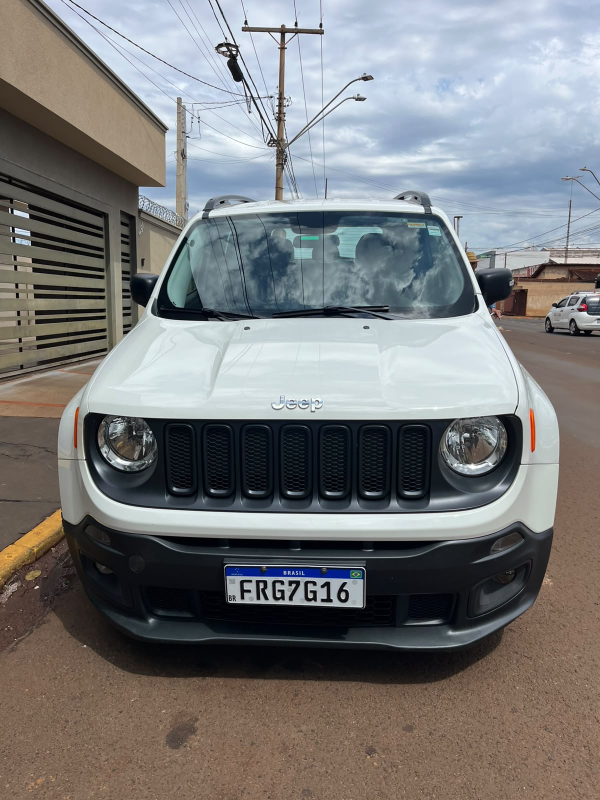 JEEP/RENEGATE AT